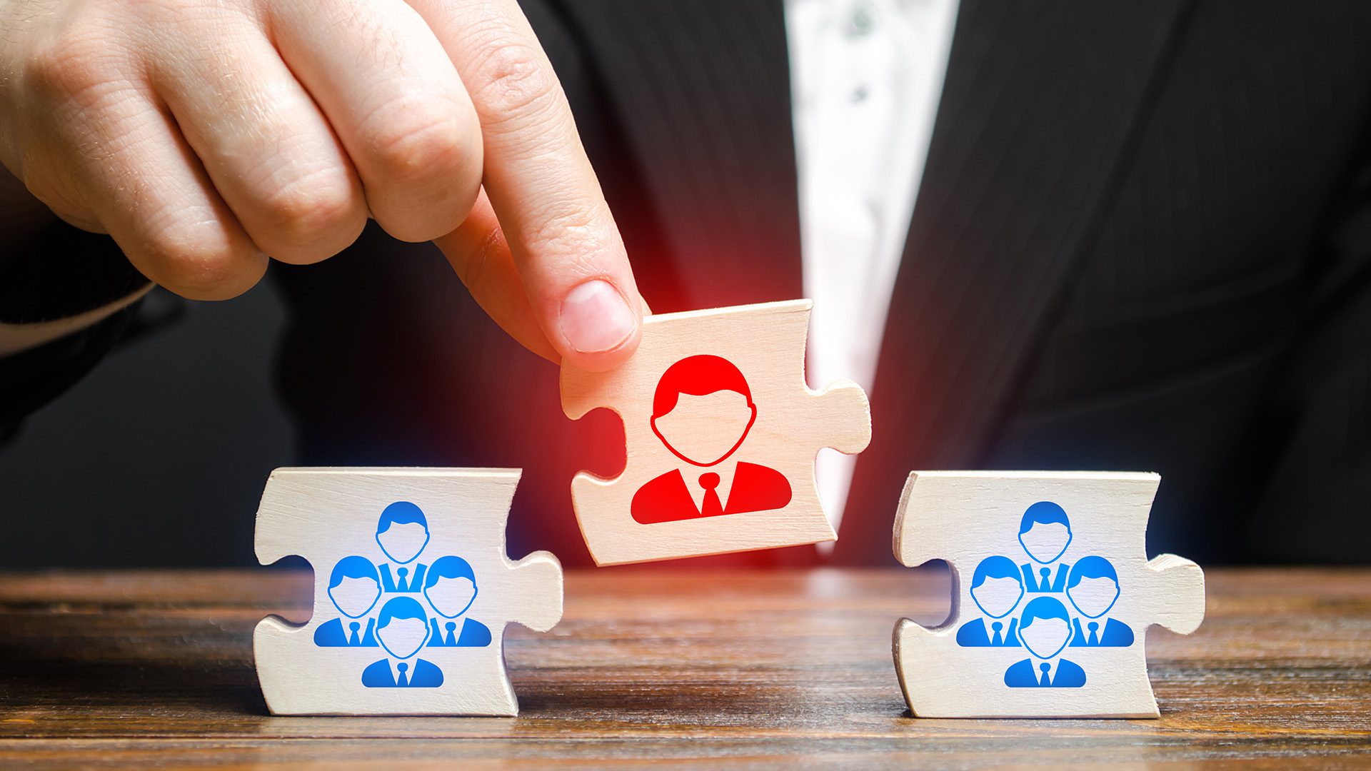 A businessman appoints a leader to the head of the team. Creation of an effective teams of specialists for the implementation of a new project. HR recruiting. Management appointment. nepotism