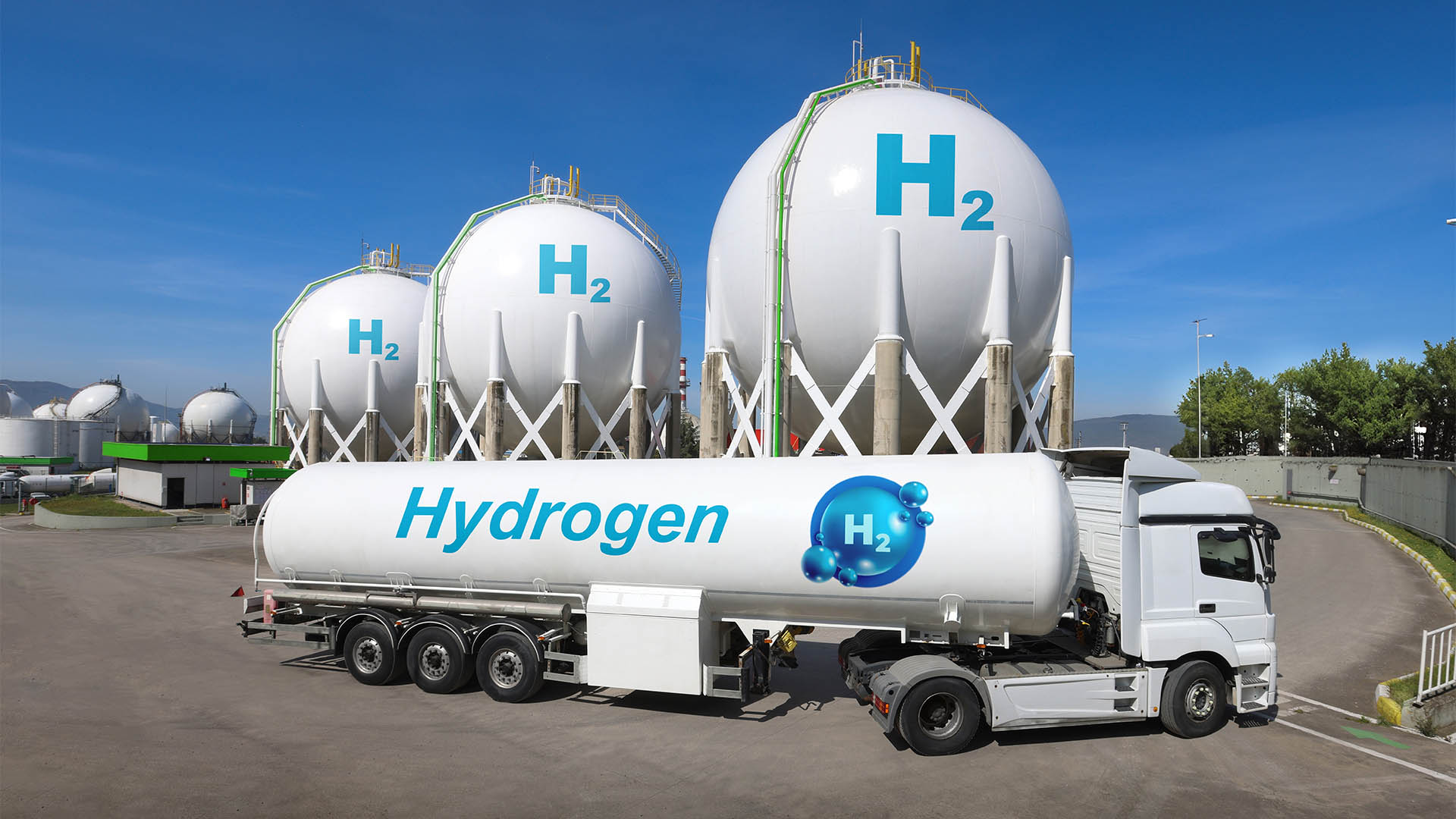Hydrogen storage sphere and truck. Transportation of hydrogen fuel tanks.