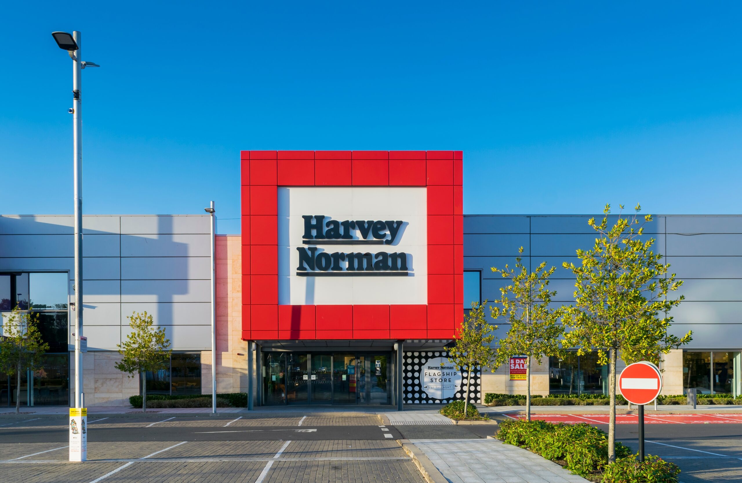 Harvey Norman posts $400m profit as franchisee sales grow