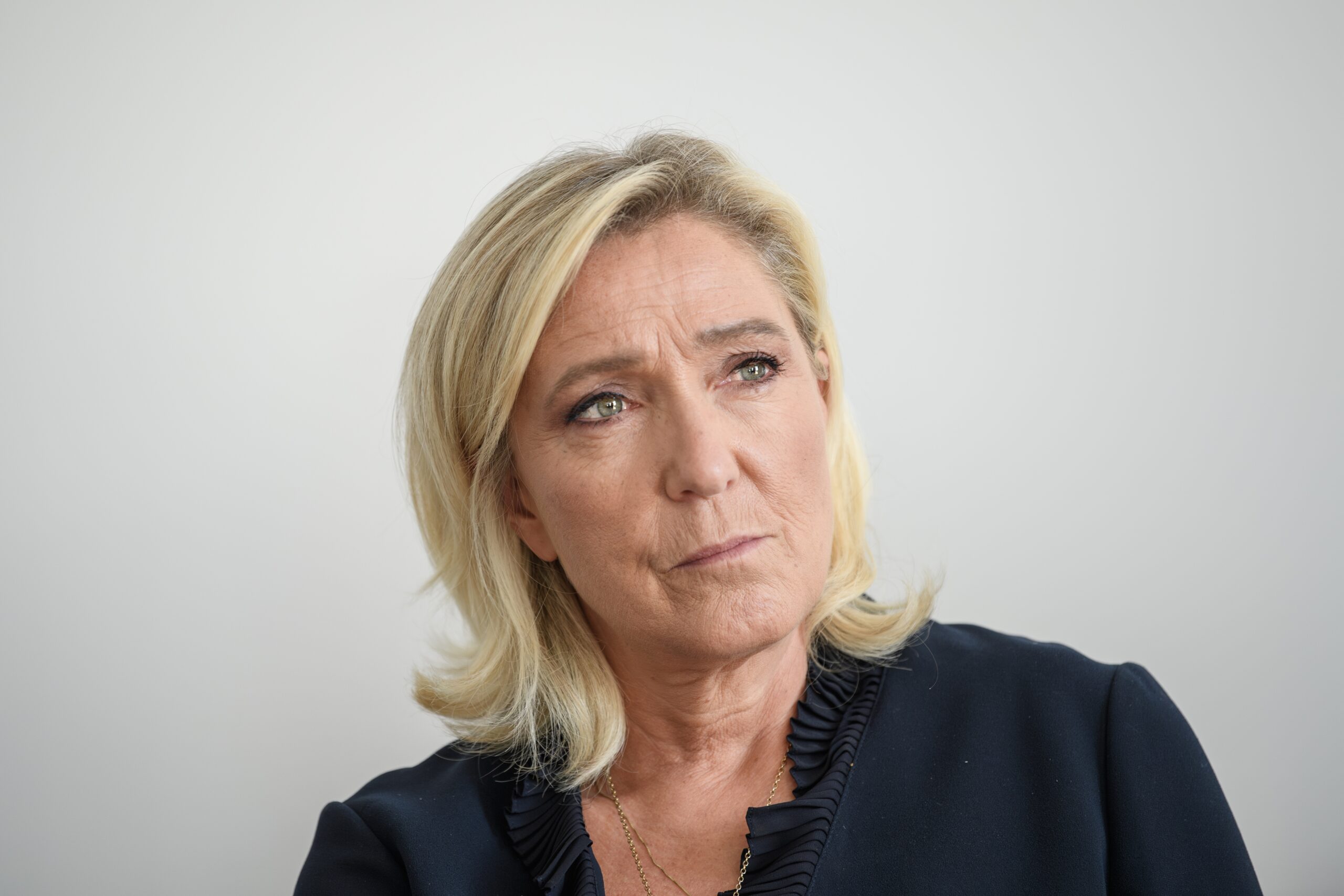 Le Pen barred from 2027 presidential race after embezzlement conviction